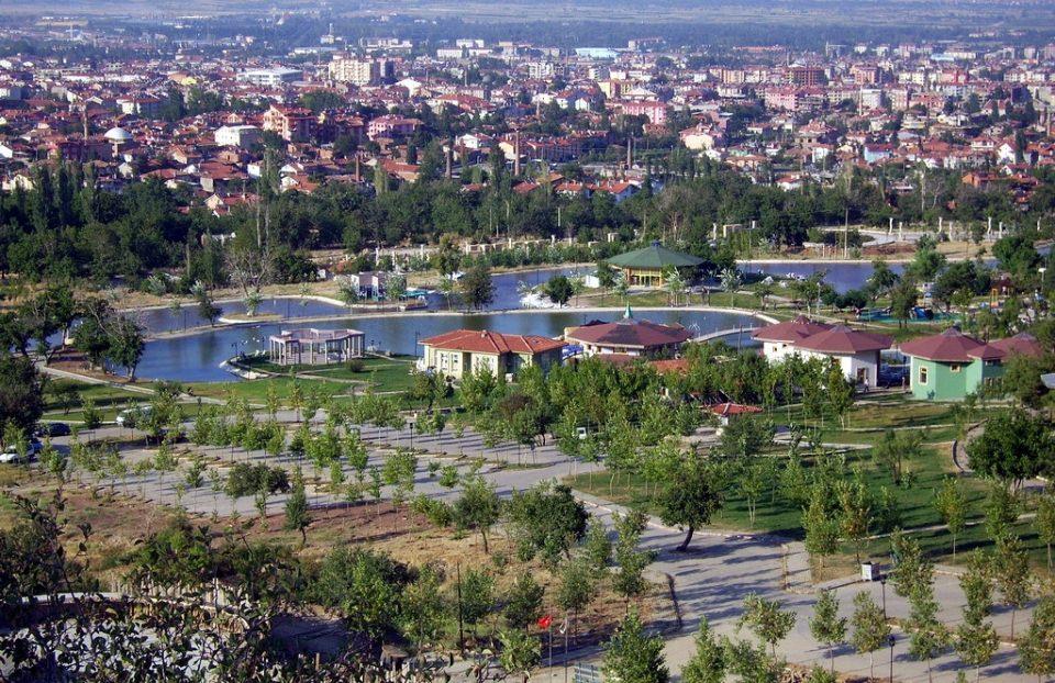 <p><strong>Isparta </strong>- 54 bin 922 kişi </p>
