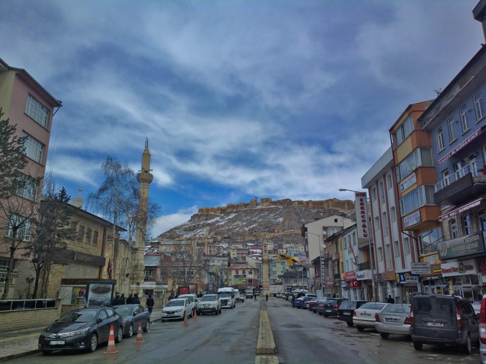 <p><strong>Bayburt </strong>- 115 bin 401 kişi</p>