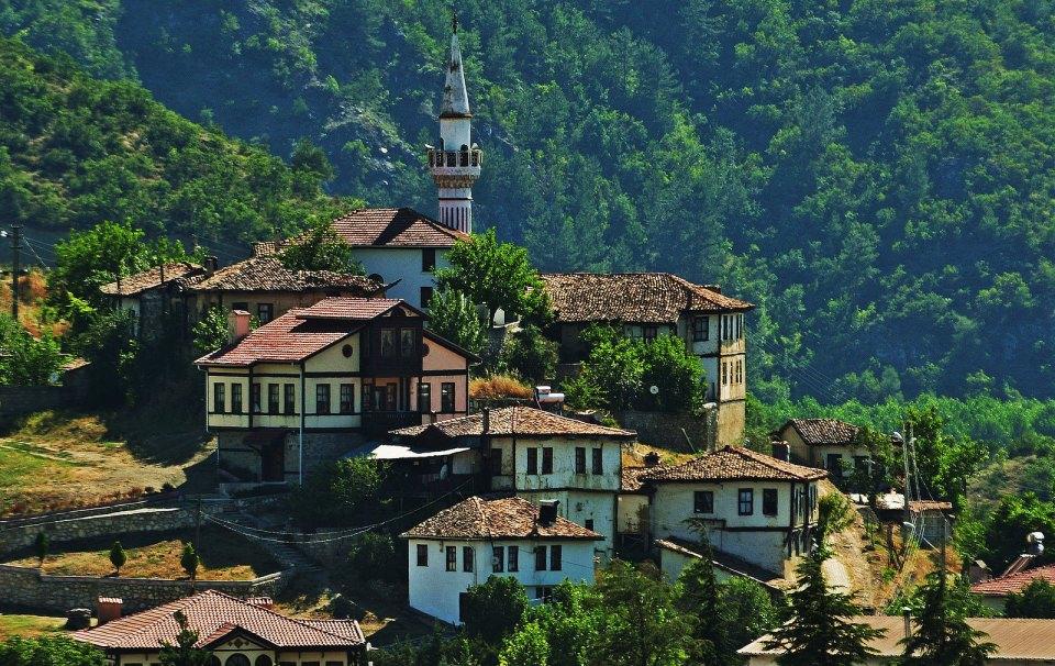 <p><strong>Sakarya </strong>- 136 bin 783</p>
