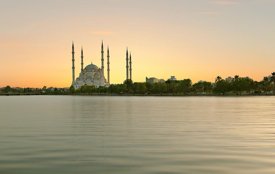 <p><strong>Adana </strong>- 85 bin 619 kişi</p>
