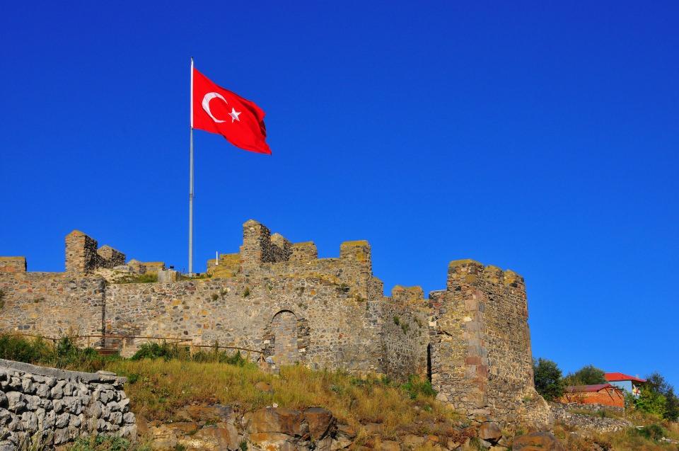 <p><strong>Ardahan </strong>- 241 bin 845 kişi</p>
