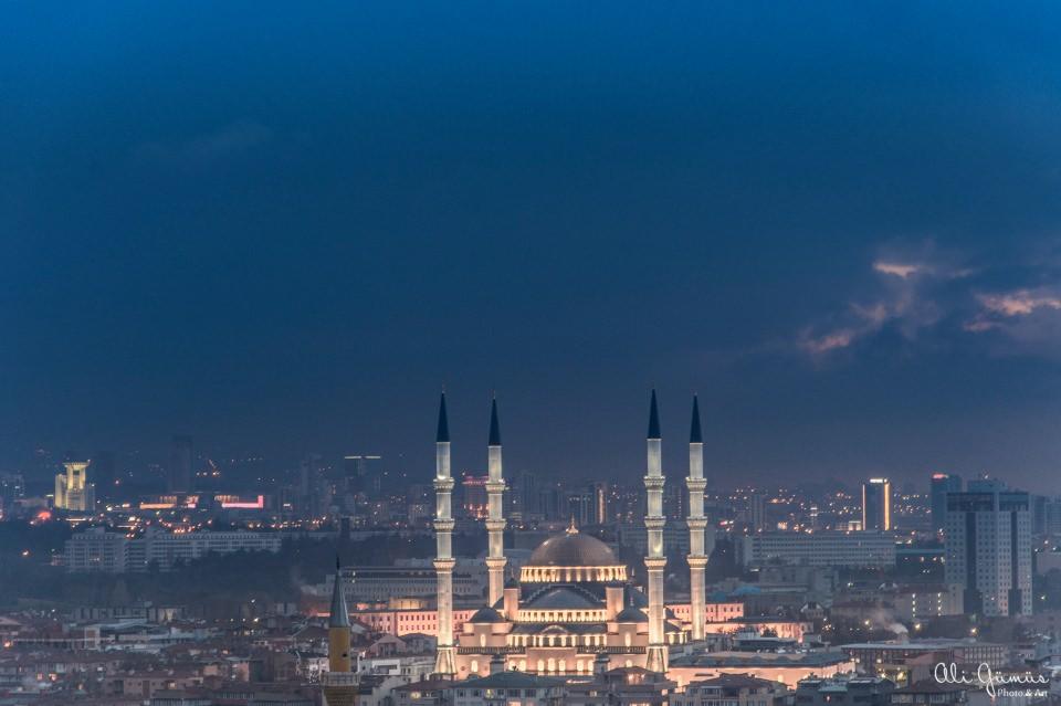 <p><strong>Ankara </strong>- 92 bin 723 kişi</p>