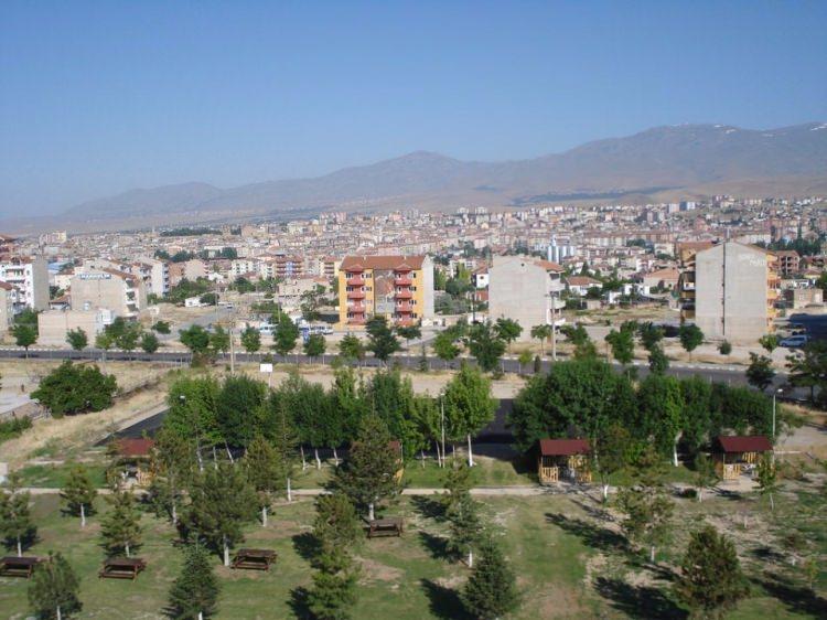 <p><strong>Niğde </strong>- 90 bin 869 kişi</p>
