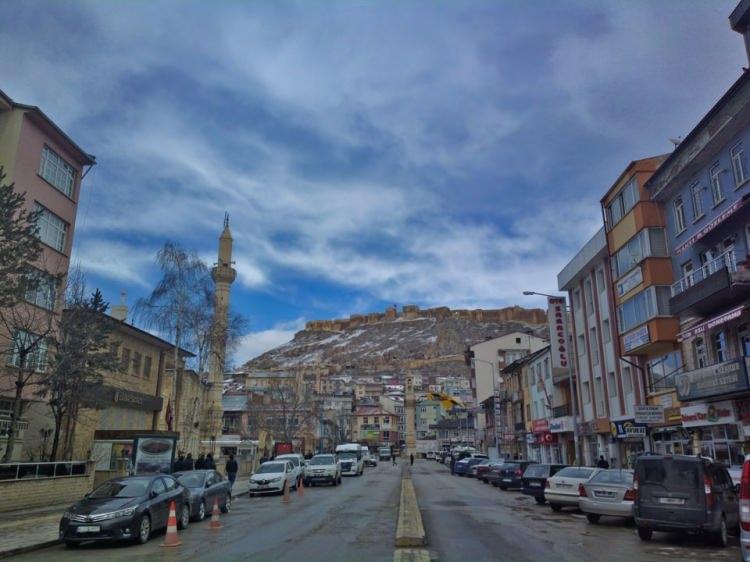 <p><strong>Bayburt </strong>- 115 bin 401 kişi</p>
