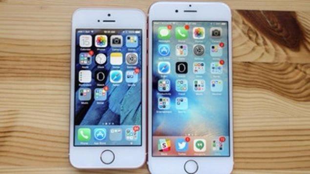 <p>iPhone 6'nın bataryası 1810 mAh, iPhone 6 Plus ise 2915 mAh <br />
<br />
iPhone 6 1334 x 750, iPhone 6 Plus ise 1920 x 1080 piksel ekran çözünürlüğüne sahip.</p>
