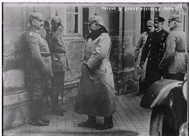 <p>1860-1930 yılları arasında çekilen fotoğraflar içerisinde Osmanlı coğrafyasına ilişkin olanlar da bulunuyor.</p>