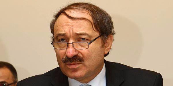 <p>Faruk Nafiz Özak</p>

<p> </p>
