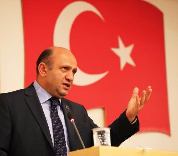 <p> Fikri Işık</p>

<p> </p>
