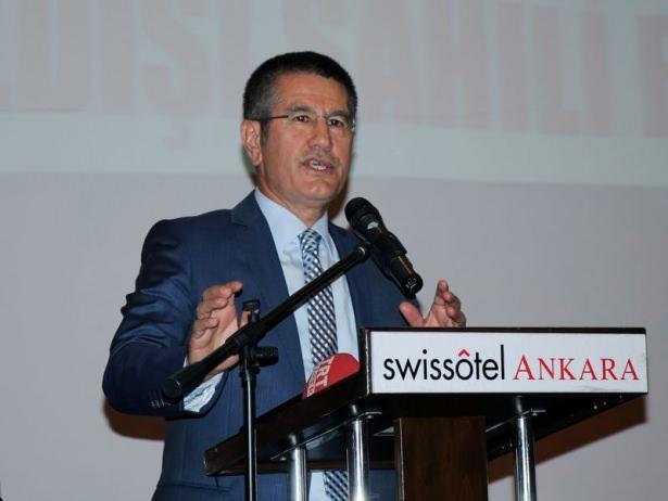 <p>37-Nurettin Canikli&nbsp;</p>

<p>Nurettin Canikli, 15 Mayıs 1960'da Giresun Alucra'da doğdu. Babasının adı Şevket, annesinin adı Ayşe'dir.</p>

<p>Yeminli Mali M&uuml;şavir; Ankara &Uuml;niversitesi Siyasal Bilgiler Fak&uuml;ltesi Ekonomi B&ouml;l&uuml;m&uuml;n&uuml; bitirdi. Y&uuml;ksek lisansını İngiltere Sheffield &Uuml;niversitesi'nde para-banka-finansman alanında tamamladı.Maliye Bakanlığında Maliye Başm&uuml;fettişi, Gelirler Genel M&uuml;d&uuml;rl&uuml;ğ&uuml; Daire Başkanı, Genel M&uuml;d&uuml;r Yardımcısı ve İstanbul Defterdarı Vekili olarak g&ouml;rev &uuml;stlendi. Yeni Şafak gazetesinde ekonomik konularda k&ouml;şe yazarlığı yaptı.&nbsp;</p>

<p>Yeminli mali m&uuml;şavirlik şirketinin ortağı olarak faaliyette bulundu. Adalet ve Kalkınma Partisi Kurucu &Uuml;yesi oldu.22 ve 23. D&ouml;nemde Giresun Milletvekili se&ccedil;ildi. 22. D&ouml;nemde TBMM Kamu İktisad&icirc; Teşebb&uuml;sleri Komisyonu Başkanı ve Avrupa Akdeniz Parlamenter Asamblesi &Uuml;yesi oldu.İngilizce bilen Canikli, evli ve 4 &ccedil;ocuk babasıdır.</p>
