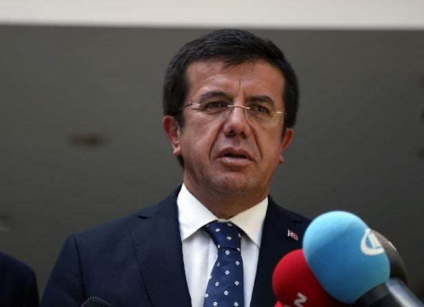 <p><strong>Ekonomi Bakanı Nihat Zeybekçi</strong></p>

<p><br />
AK Parti Denizli Milletvekili Nihat Zeybekçi, 1961 yılında Denizli'de doğdu.</p>

<p>Marmara Üniversitesi İşletme Fakültesi'ni bitiren Zeybekçi, İstanbul Üniversitesi Uluslararası ilişkiler Bölümü'nde yüksek lisans, London Collage'de ekonomi eğitimi aldı.</p>

<p>Zeybekçi, İstanbul ve Denizli'de yöneticilik görevlerinde bulundu.</p>

<p>2004-2011 yıllarında AK Parti Denizli Belediye Başkanlığı görevini yürüten Zeybekçi, Denizli Sanayi Odası Meslek Komitesi Başkanlığı da yaptı.</p>

<p>Evli olan Zeybekçi, çok iyi düzeyde İngilizce ve Almanca biliyor.</p>
