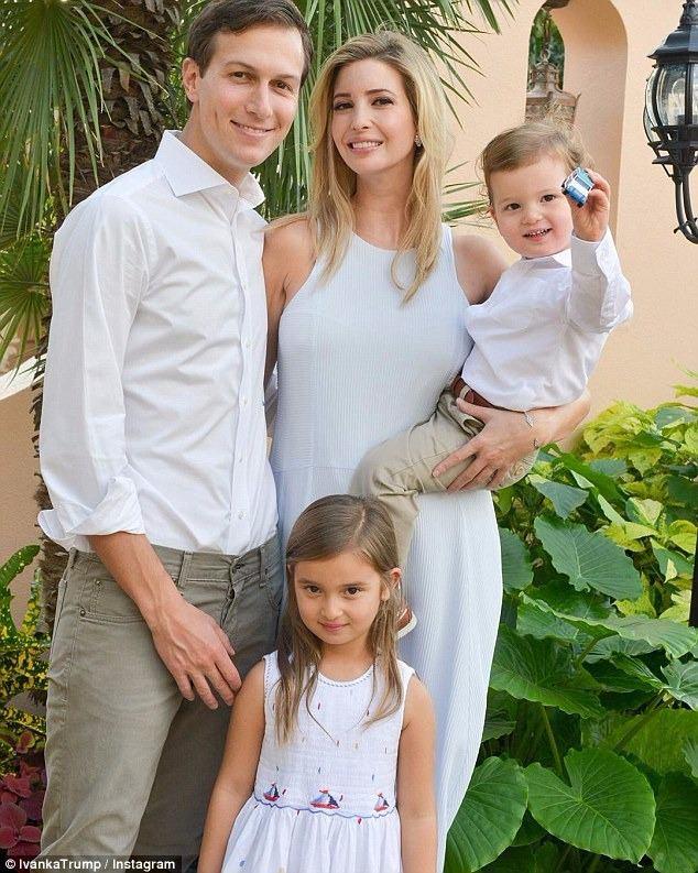 <p>2009 yılında Jared Kushner ile evlenen Ivanka'nın Arabella Rose Kushner, Joseph Frederick Kushner ve Theodore James Kushner adlarında 3 çocuğu bulunuyor.</p>
