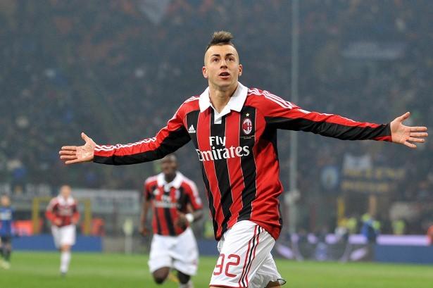 <p>Stephan El Shaarawy, Milan'dan Roma'ya kiralık gitti. Kiralık ücreti: 1,40 milyon avro</p>