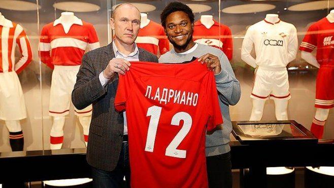 <p>Luiz Adriano Milan'dan Spartak Moskova'ya</p>