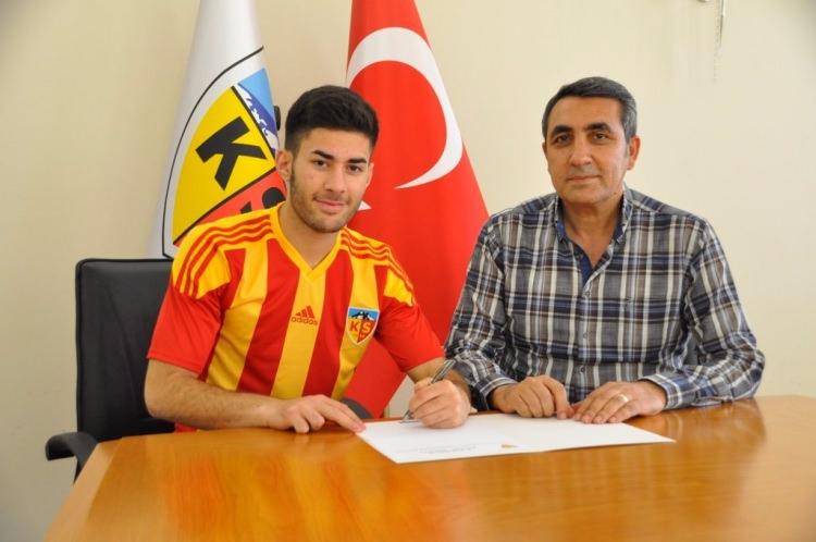 <p>Erdal Öztürk - Bayern Munih =====> Kayserispor</p>
