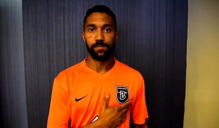 <p>Gael Clichy</p>

<p>Manchester City'den Başakşehir'e</p>
