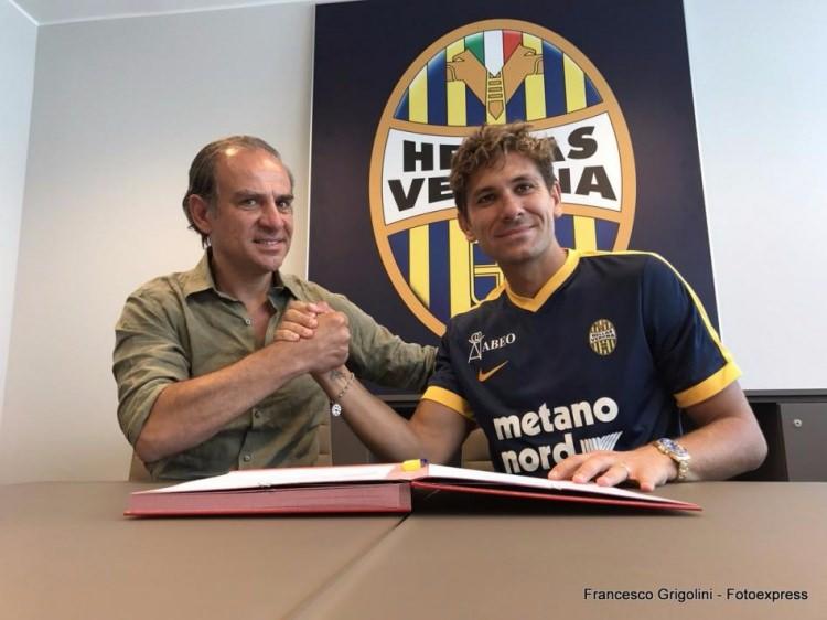 <p>Alessio Cerci</p>
<p>Atletico Madrid'den Verona'ya</p>