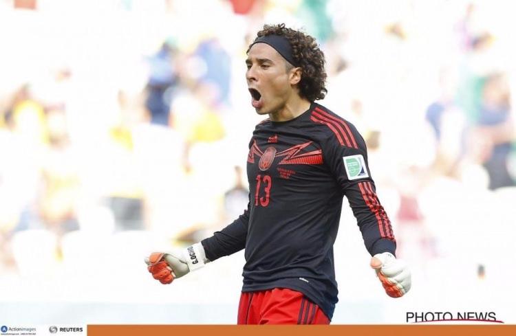<p>Guillermo Ochoa</p>
<p>Malaga'dan Standart Liege'e</p>