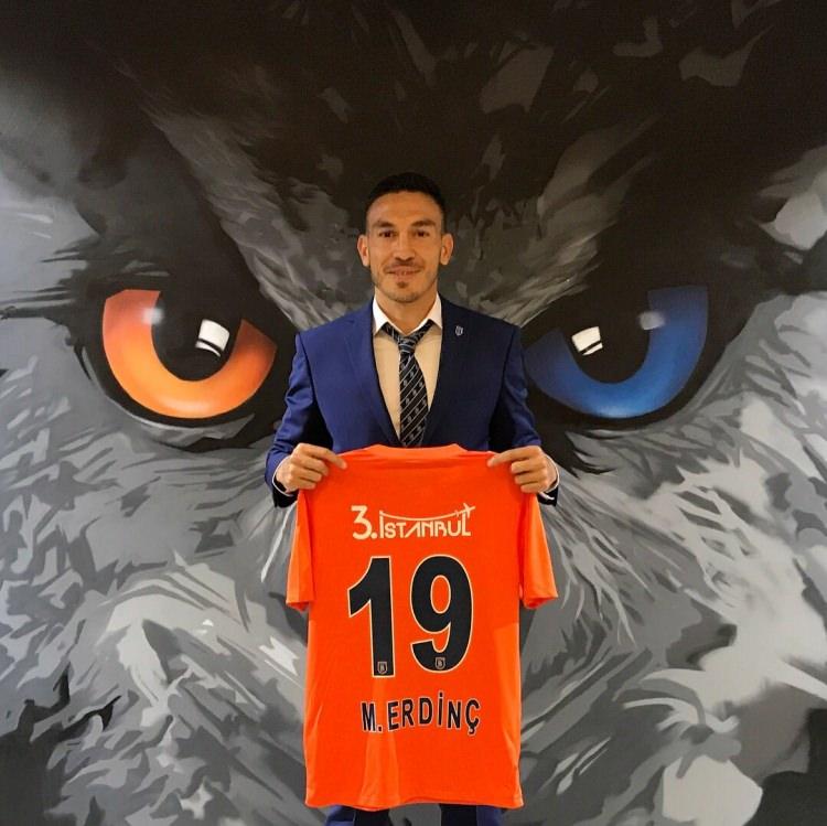 <p>Mevlüt Erdinç</p>

<p>Medipol Başakşehir</p>
