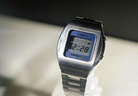 <p>Casiotron</p>
<p>Her şey, Casio'nun 1974'teki bu ilk dijital saatiyle başladı.</p>