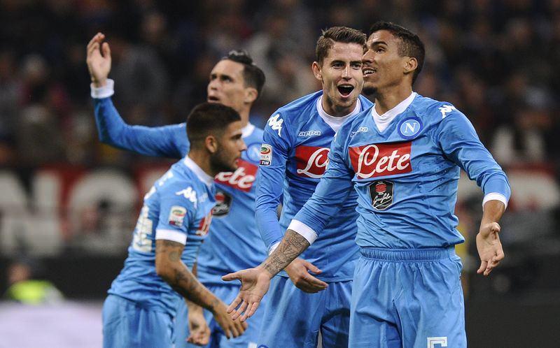<p><strong>15. Napoli</strong><br />
260,75 milyon €</p>
