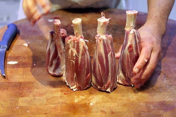 <p>Ülke: Nijerya</p>
<p>1 yılda kişi başına düşen et miktarı: 8.8 kilogram</p>