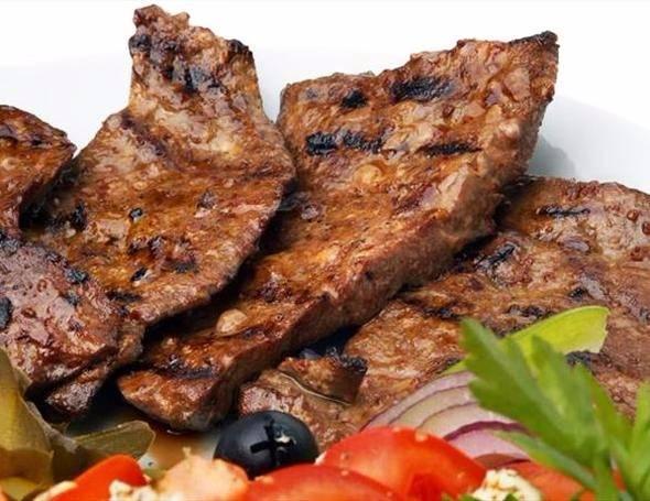 <p>Ülke: Kongo</p>
<p>1 yılda kişi başına düşen et miktarı: 13.4 kilogram</p>