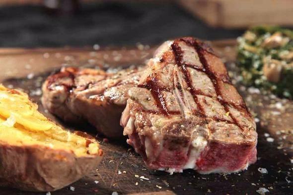 <p>Ülke: Mısır</p>
<p>1 yılda kişi başına düşen et miktarı: 25.6 kilogram</p>
<p>Ülke: Tayland</p>
<p>1 yılda kişi başına düşen et miktarı: 25.8 kilogram</p>