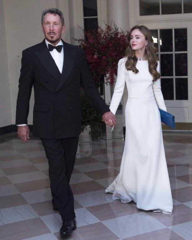 <p><strong>Larry Ellison</strong><br />
Yazılım devi Oracle'ın sahibi olan Larry Ellison 43 milyar dolar servete sahip. <br />
Ülke: ABD</p>
