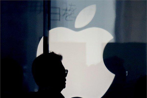 <p><strong>1- Apple</strong><br />
Apple dünyanın en değerli teknoloji şirketi. iPhone üreticisi şirketin piyasa değeri yaklaşık 540 milyar dolar.</p>
