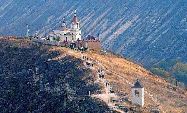 <p>Moldova (62)</p>

<p> </p>
