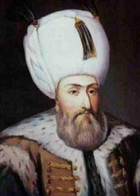 <p><strong>Kanuni Sultan Süleyman iyi giyinmeyi severdi. Babası gibi kuyumculuğa meraklıydı; ama şiir alanında, komutanlığı ve yöneticiliği kadar iddialı bir padişahtı. ‘Muhibbî’ mahlasını kullandığı Divan’ında tam 2.779 gazel bulunmaktadır.</strong></p>

<p> </p>
