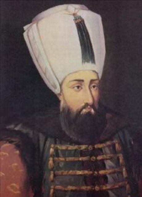 <p><strong>Sultan İbrahim deli diye bildiğimiz sultan, II. Selim gibi hacıların asalarına hilal yapardı. Onun "bağa" işçiliği yaptığıda biliniyor.</strong></p>

<p> </p>
