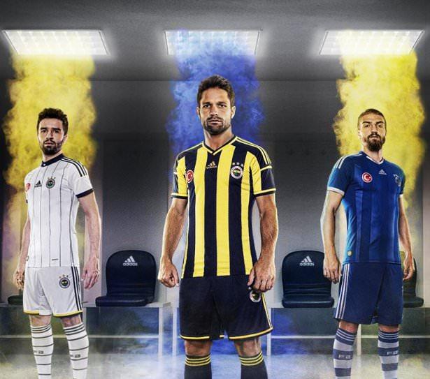 <p>Fenerbahçe'nin 2014-2015 sezonunda giyeceği formalar belli oldu. Sarı Lacivertliler bu sezon 3 ayrı forma tasarımıyla mücadele edecek.</p>
