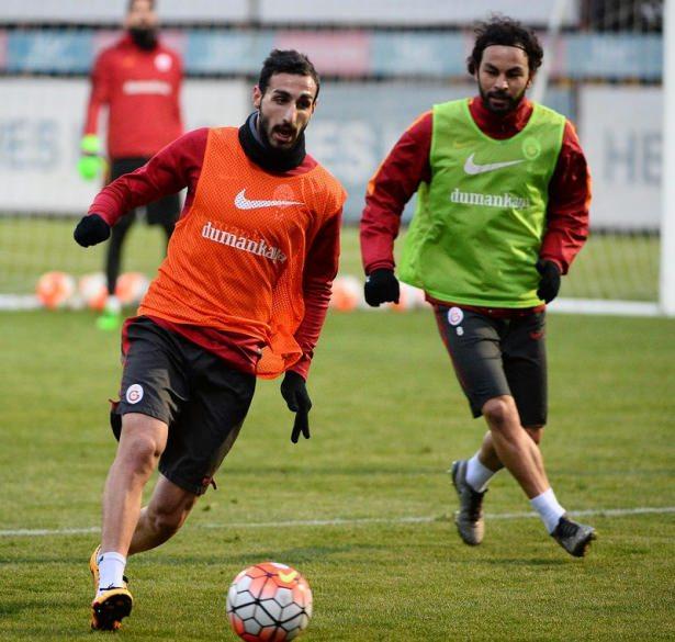 <p>JOSE RODRİGUEZ - Bir türlü göze giremeyen İspanyol futbolcudan kendine kulüp bulması istenecek.</p>