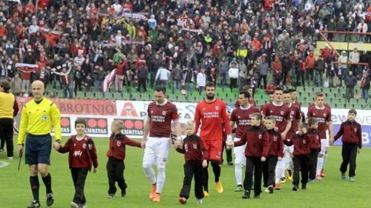 <p>FK Sarajevo (Bosna Hersek)</p>