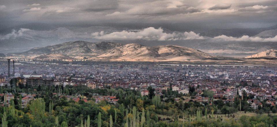 <p><strong>ISPARTA</strong><br />
<br />
1 NURİ OKUTAN ÜNİVERSİTE VALİ<br />
2 AHMET ZİYA NUHOĞLU ÜNİVERSİTE ÇEVRE MÜH.<br />
3 İBRAHİM YILDIRIM ÜNİVERSİTE KAMU GÖREVLİSİ<br />
4 HAKAN DEMİRTAŞ ÜNİVERSİTE İŞADAMI</p>