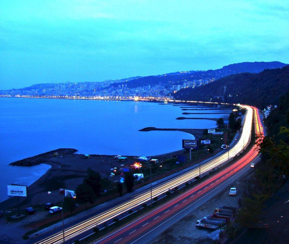 <p><strong>TRABZON</strong><br />
<br />
1 KORAY AYDIN ÜNİVERSİTE MAKİNA MÜHENDİSİ<br />
2 YAVUZ AYDIN LİSE İŞADAMI<br />
3 HÜSEYİN ÖRS ÜNİVERSİTE ÖĞRETİM ÜYESİ<br />
4 HASAN SUİÇMEZ ÜNİVERSİTE EĞİTİMCİ<br />
5 İLYAS EROĞLU ÜNİVERSİTE AVUKAT<br />
6 GÜLEN DEMİR LİSE İŞ KADINI</p>