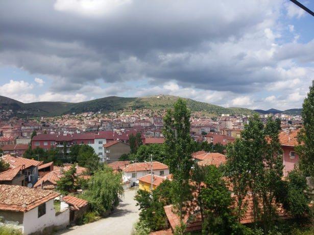 <p><strong>YOZGAT</strong><br />
<br />
1 SADİR DURMAZ ÜNİVERSİTE EKONOMİST / KOOPERATİFÇİ<br />
2 MEHMET ALİ ÇAKIR ÜNİVERSİTE ECZACI<br />
3 YUNUS YILMAZ LİSE ESNAF<br />
4 ORHAN YÜKSEL ÜNİVERSİTE ZİRAAT MÜHENDİSİ</p>