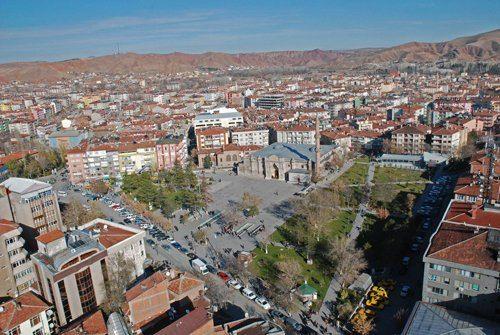 <p><strong>AKSARAY</strong><br />
<br />
1 TURAN YALDIR YÜKSEK OKUL MÜTEAHHİT<br />
2 NİLGÜN TOSUN ÜNİVERSİTE AVUKAT<br />
3 AYŞE DENİZ AY ÜNİVERSİTE AVUKAT</p>