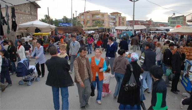 <p>Bayburt ise 80 bin 607 kişiyle en az nüfusa sahip il oldu. Türkiye'de söz konusunu dönemde 19 ilin nüfusunda ise gerileme oldu. İşte o şehirler: </p>
