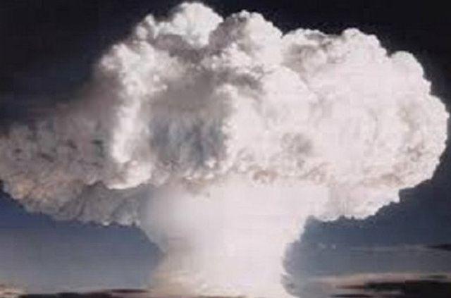 <p>1979'da Vela uydularından, İsrail'in Hint Okyanusunun güneyindeki Prens Edward Adaları yakınlarında gizli olarak nükleer deneme yaptığı ortaya çıkmıştır</p>

<p> </p>
