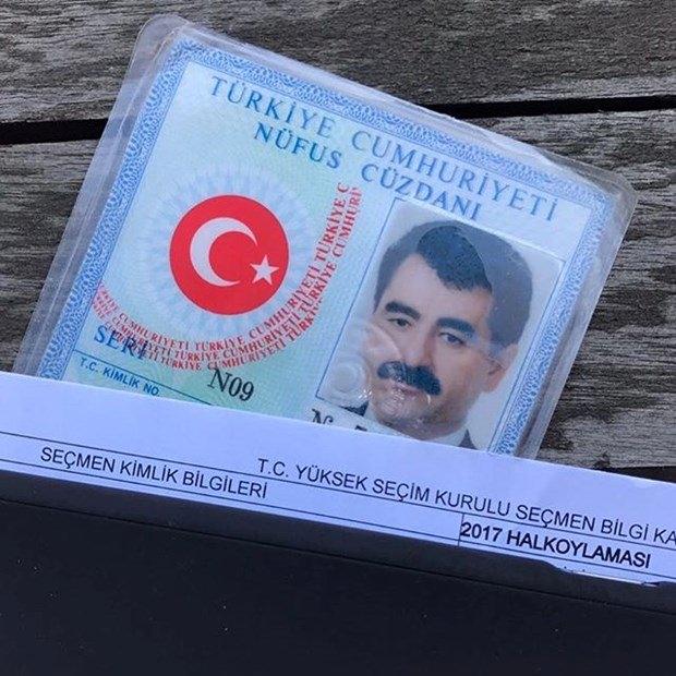 <p><strong>İbrahim Tatlıses </strong></p>
<p>"Vatandaşlık görevini yerine getir, oyunu kullan, sonra şikayet etme"</p>