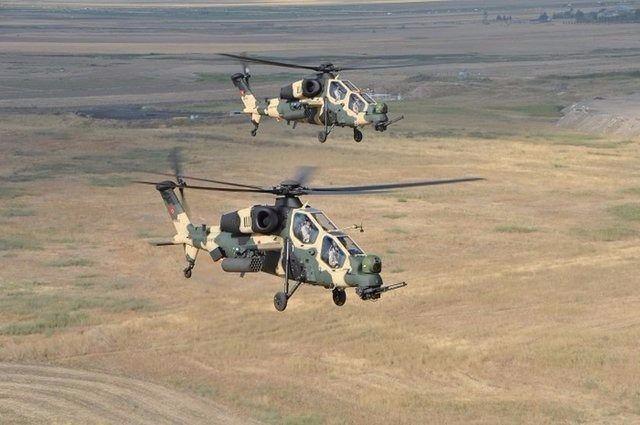 <p>TUSAŞ tesislerinde üretimi tamamlanan ilk T129A prototipi ilk uçuşunu 17 Ağustos 2011'de gerçekleştirmiştir. Testleri başarıyla tamamlanan T129 Helikopterlerinin ilki bu yıl Türk Silahlı Kuvvetleri'ne teslim edildi.</p>
