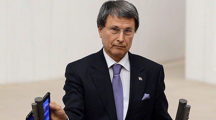 <p>Yusuf Halacoğlu</p>
