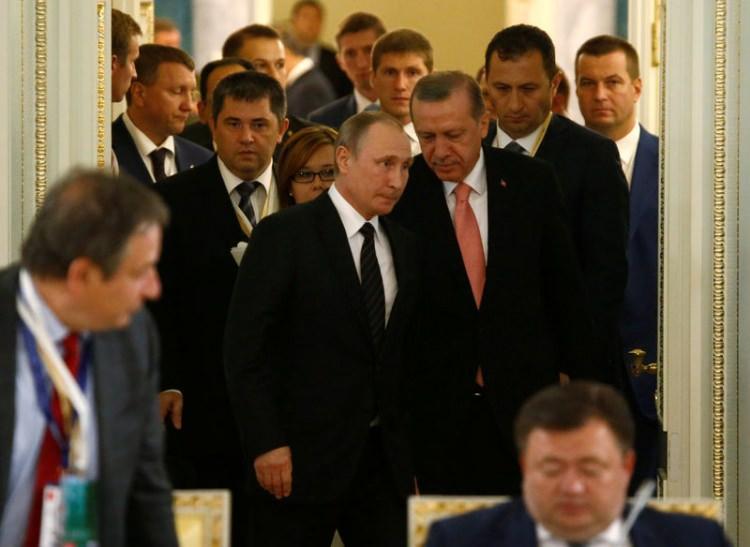<p>7. Türk Akımı doğalgaz boru hattı projesi görüşmelerinin hızlandırılması.</p>