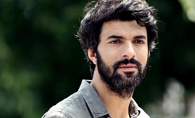 <p><strong>ENGİN AKYÜREK (ANKARA)</strong></p>
