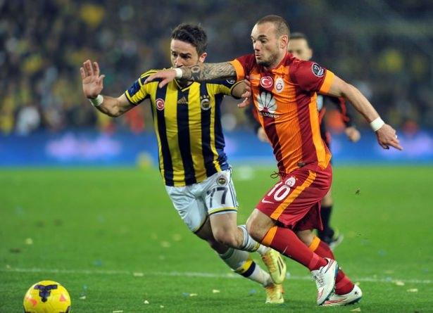 <p>Türkiye Futbol Federasyonu, Spor Toto Süper Lig'de ilk yarıda kalan 14 haftanın fikstürünü açıkladı.</p>