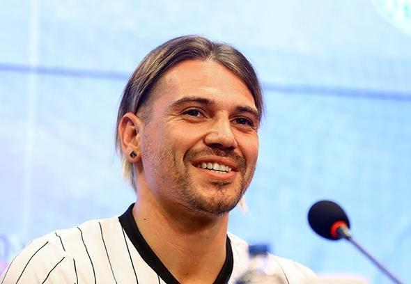 <p>Ersan Gülüm | Beşiktaş | 2.8 milyon Euro</p>
