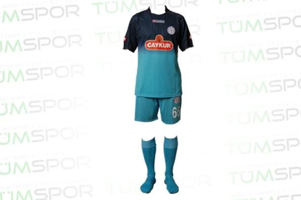 <p><strong>ÇAYKUR RİZESPOR <br />
<br />
</strong>DIŞ SAHA</p>