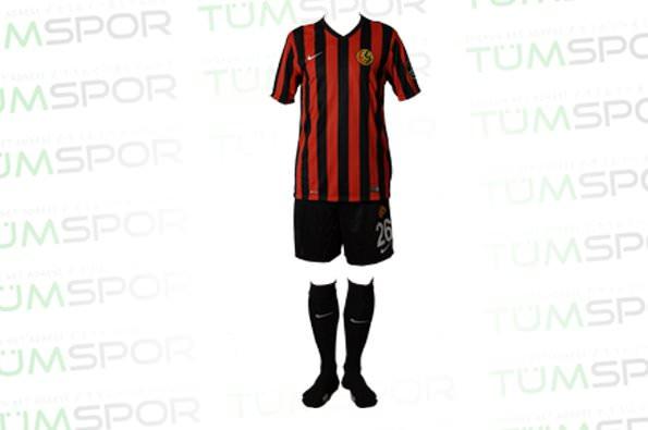 <p><strong>ESKİŞEHİRSPOR<br />
<br />
​</strong>İÇ SAHA<br />
 </p>
